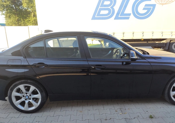 BMW Seria 3 cena 15950 przebieg: 183000, rok produkcji 2012 z Łomianki małe 106